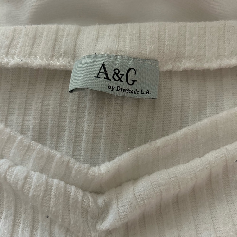 Off-Shoulder Ruched Ribbed Long-Sleeve Top — Cream - Picture 3 of 3